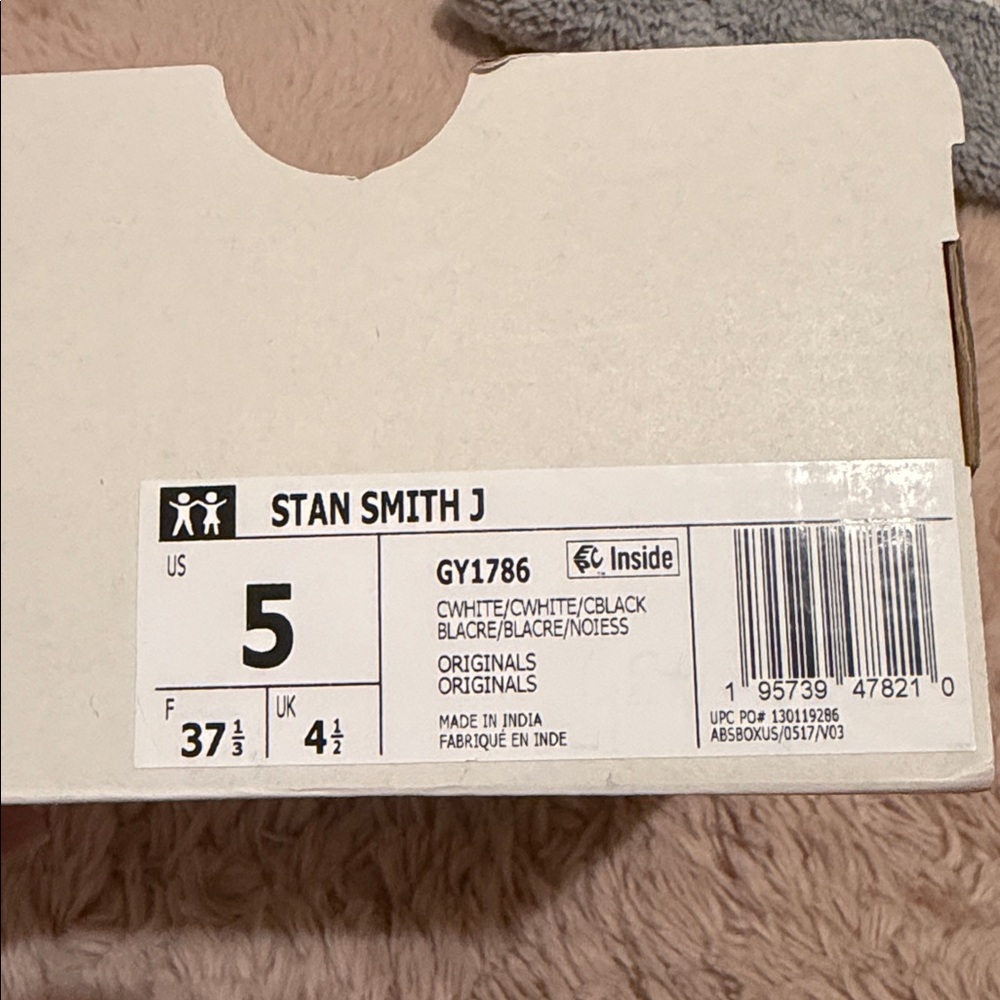 André Saraiva x adidas Stan Smith Big Kid 'The World Needs Love' - Picture 6 of 9